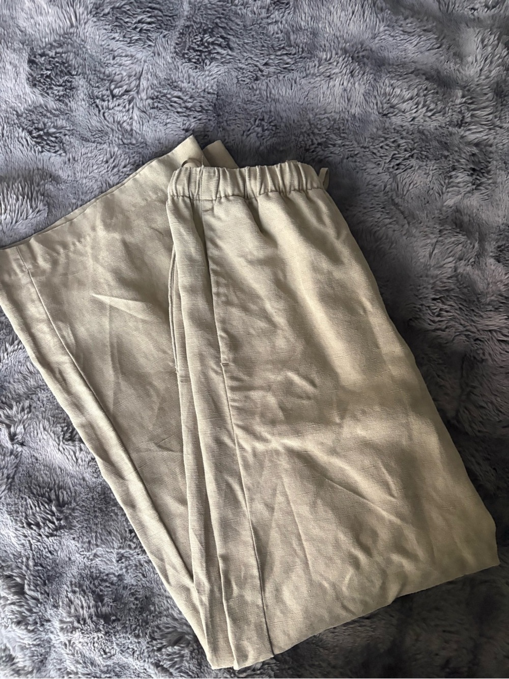 Wilfred Olive Wide-Leg Cruiselinen Pants - Picture 2 of 3